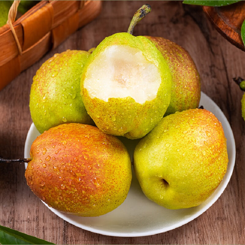 解忧娘娘正宗新疆库尔勒香梨酥脆甜梨子新鲜水果应季时令果蔬节日送礼整箱 特级 5斤单果120g+礼盒