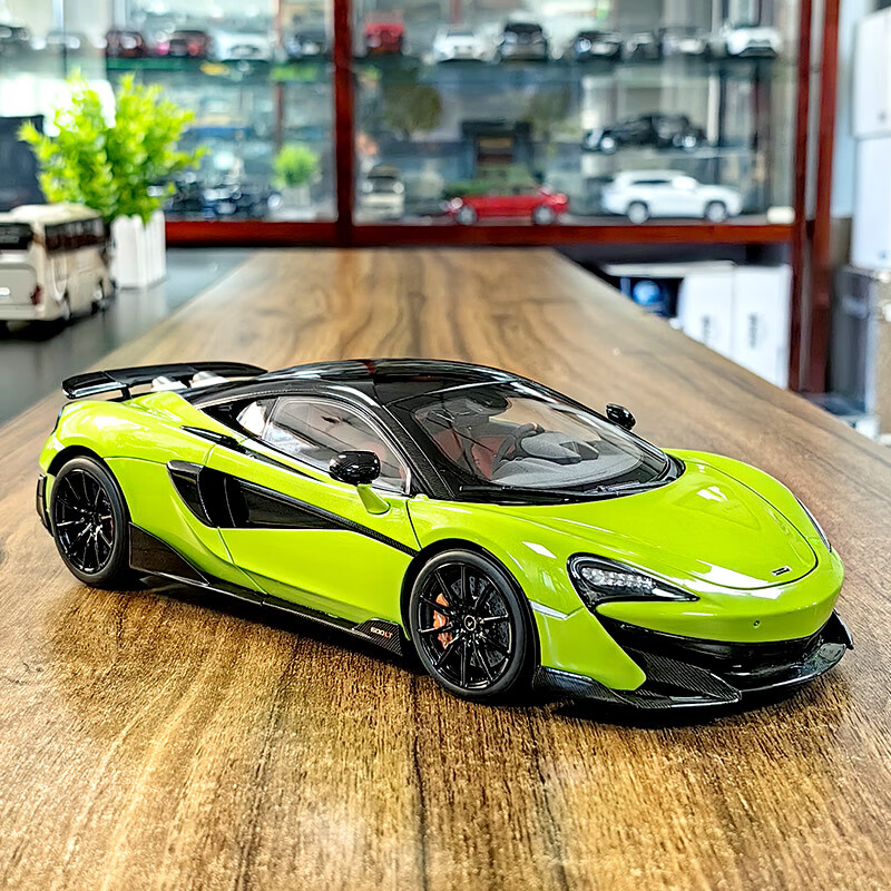 CLD1:18 LCD 迈凯伦McLaren 600lt 合金静态汽车模型礼品收藏 摆放 1:18 绿色