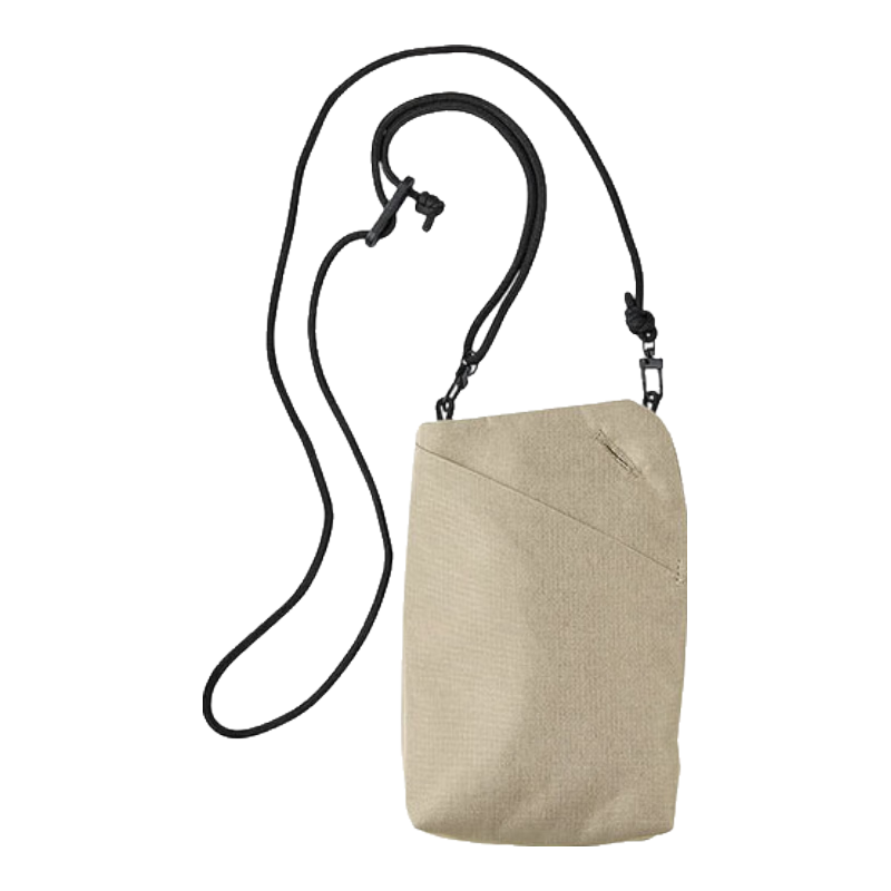 �����ͣ�ELECOM���ֻ�����籦���ɰ����հ�������ɵ���б���ʹ���ް�ɽϵ����� ������-����ɫ113Ԫ