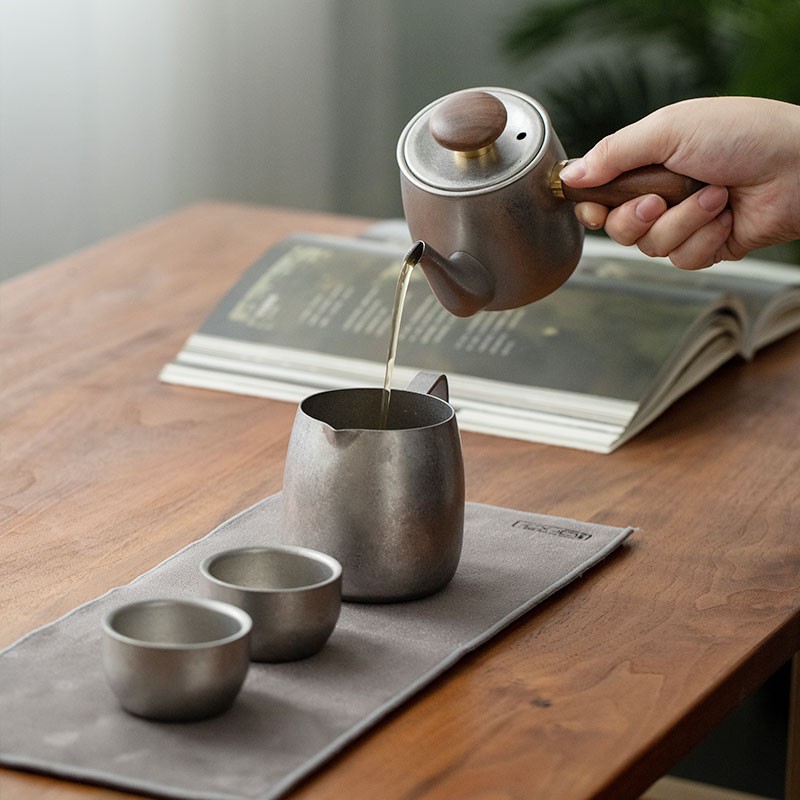 帝国(Diguo)旅行茶具套装户外便携泡茶壶不锈钢复古功夫茶具茶水分离送礼礼物 银色套装
