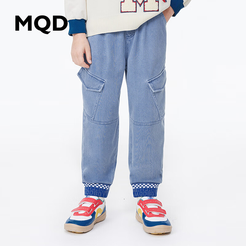 MQD童装男大童超软学院风针织牛仔裤春大口袋束脚长裤 浅牛仔蓝 130