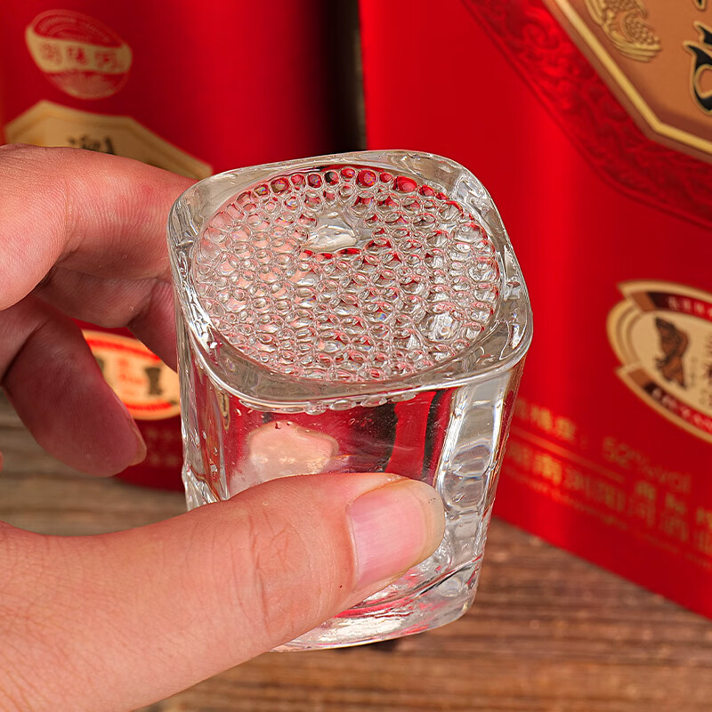 浏阳河 酒 LIUYANGHE LIQUOR SINCE1956柔和30白酒整箱52度浓香型500ml*6瓶礼盒装请客送礼佳品 52度 500mL 6瓶