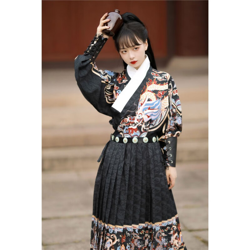 以舟锦衣卫飞鱼服绣春刀明朝锦衣卫古装女款百搭户外拍照情侣拍照明代
