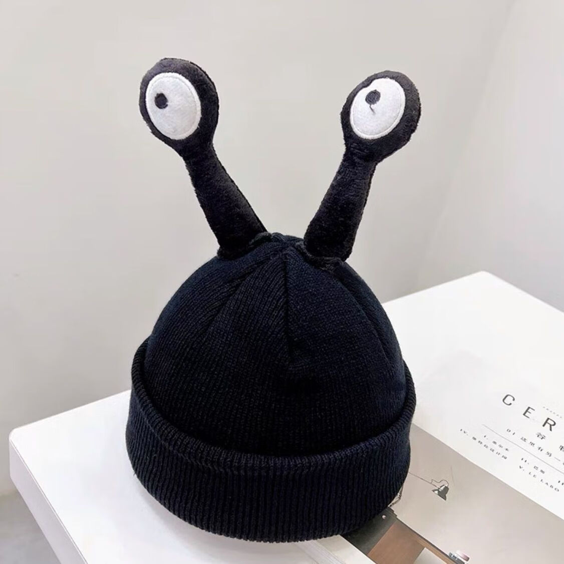 亩上阳光超萌秋冬季男女宝宝保暖可爱大眼睛男童帅气针织帽女亲子毛线