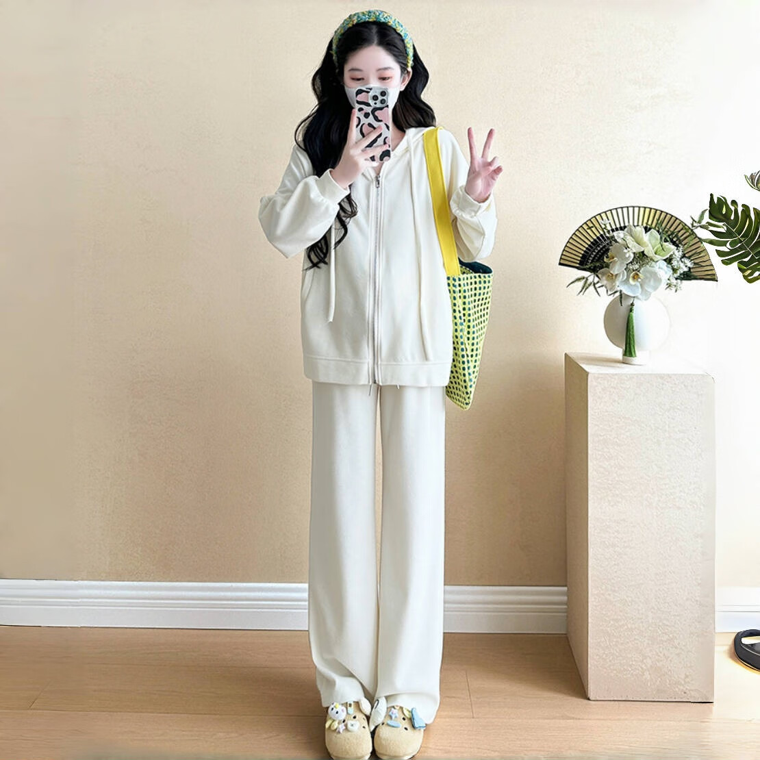 苒琦媽咪孕婦裝春裝套裝2025新款韓版洋氣連帽衛(wèi)衣寬松慵懶休閑長(zhǎng)褲兩件套 杏色 2XL