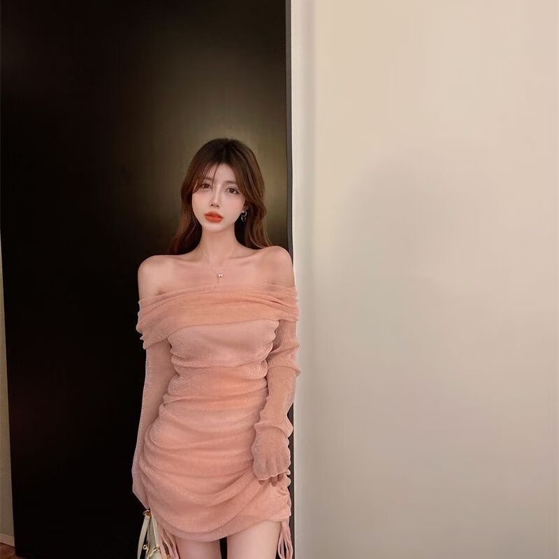 糖哆甜辣风一字肩泡泡袖上衣秋季纯欲风一字肩漏肩连衣裙长袖甜辣风皱