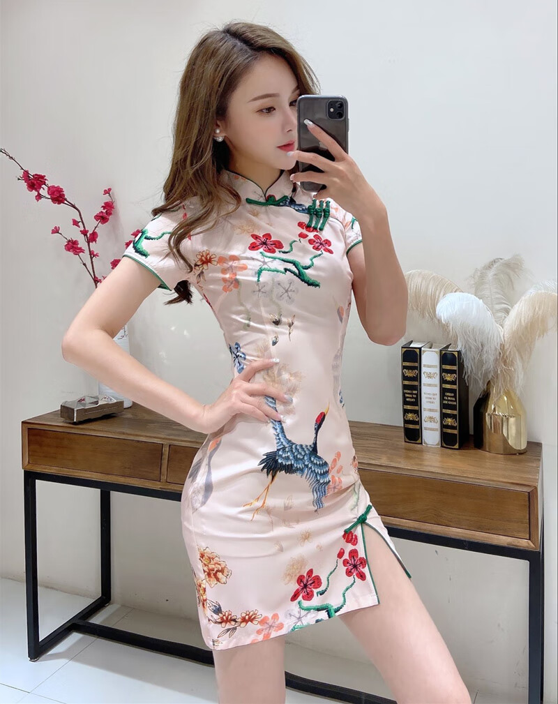 夏天改良旗袍中国风小个子短款少女学生年轻款性感修身现代版洋装