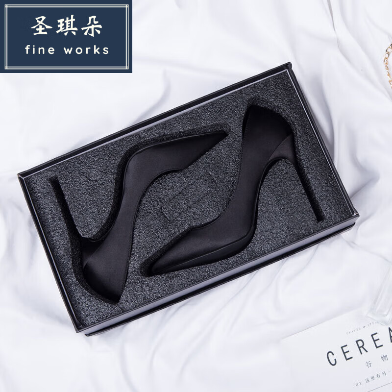 圣琪朵搭配西裤的鞋子女舒服职业鞋女商务鞋高跟鞋细跟黑色工作单鞋