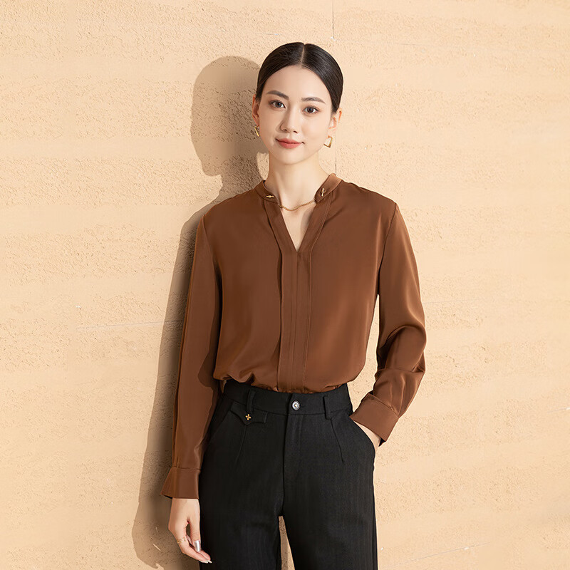 焦糖色高级感时尚v领衬衫女长袖秋宽松显瘦衬衣西装内搭百搭上衣 米色