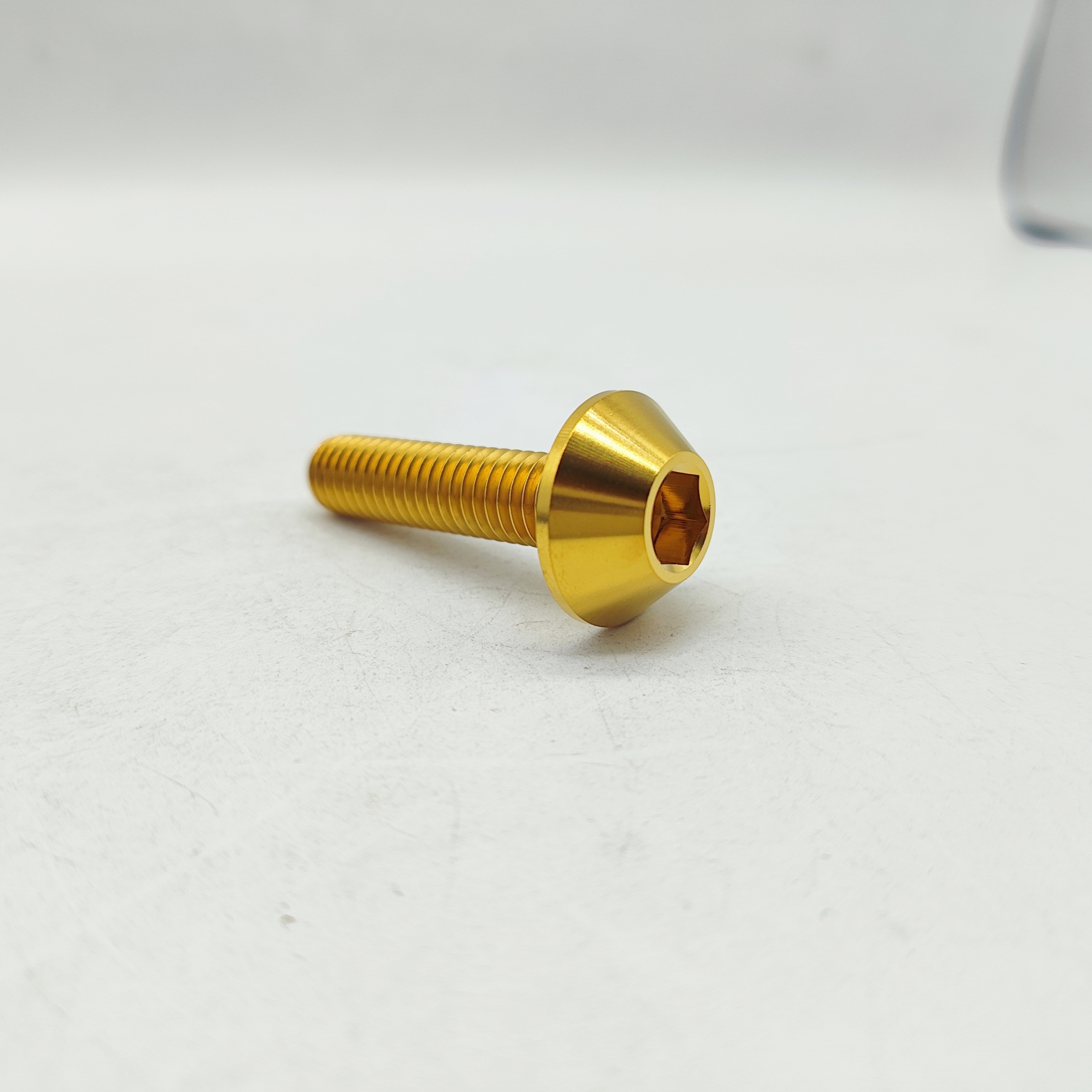 久聚和gr5钛合金bmx花鼓螺丝tc4钛螺栓公制螺丝伞头内六角m10x40 onyx