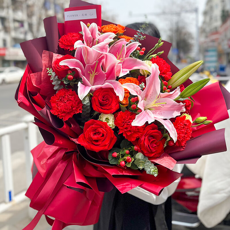 花束鲜花配送同城送长辈全国配送 19朵红康红玫瑰 6朵粉百合花束