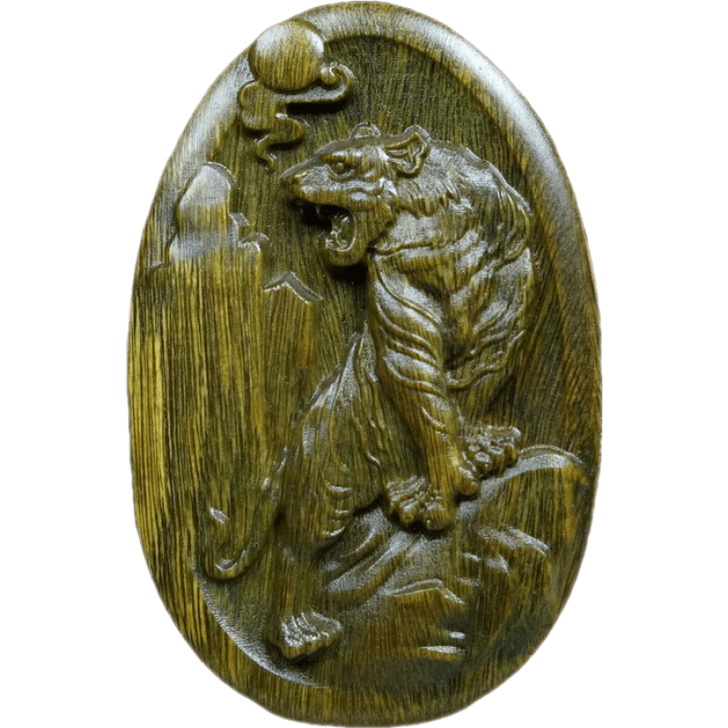 淘吻綠檀木雕生肖鼠牛虎兔羊猴雞狗豬吊墜 綠色木頭雕刻項(xiàng)鏈掛件 綠檀虎341款 中款