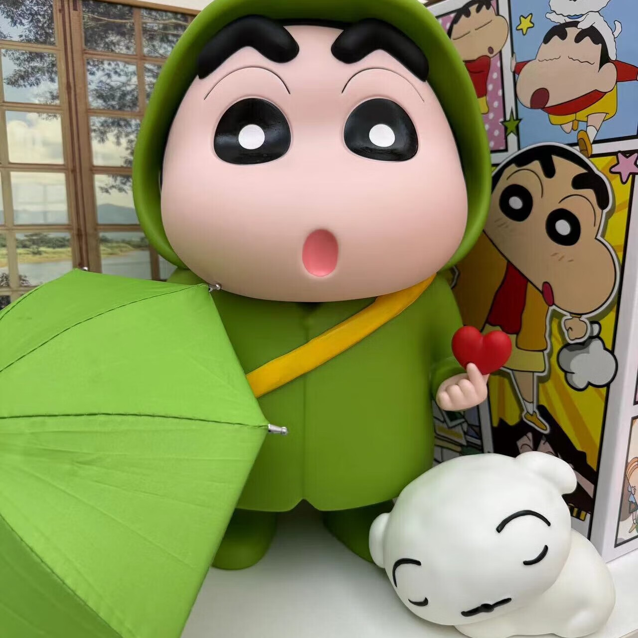 大号爱心雨衣蜡笔小新1比1手办公仔家居客厅装饰潮流卡通摆件礼物