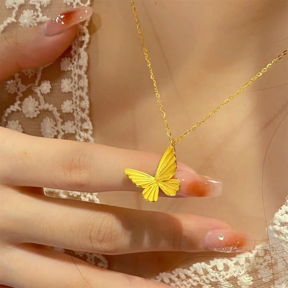 碧允24k金折纸蝴蝶结项链女黄金翅膀锁骨链小仙蝶吊坠个性简约颈链