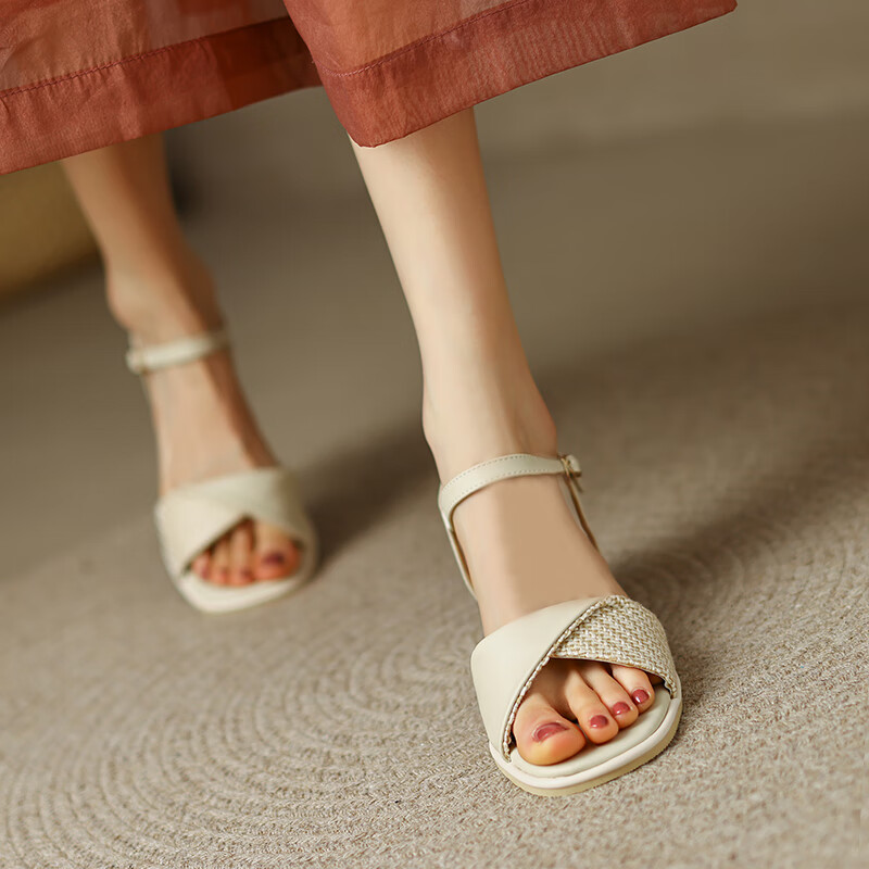 靓佑莱胖妹妹加肥大码女凉鞋40-43宽胖脚露脚趾脚胖宽夏季外穿粗跟中