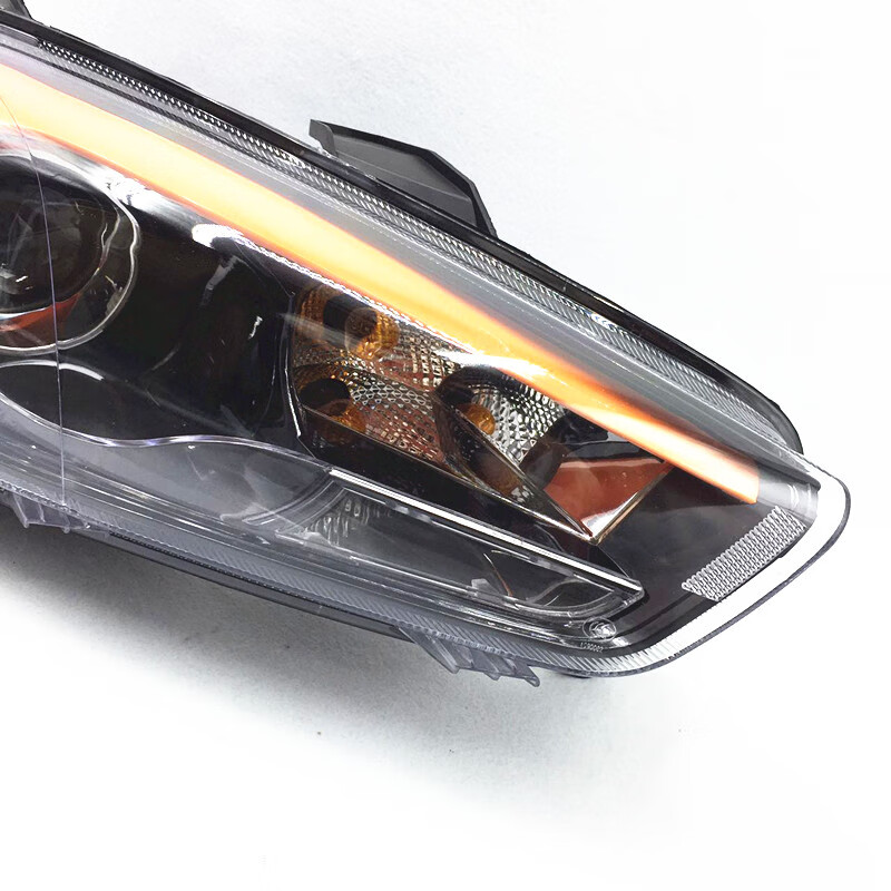 派钦适用于一汽奔腾b30前大灯半总成 奔腾b30 欧朗前照灯总成 车外灯