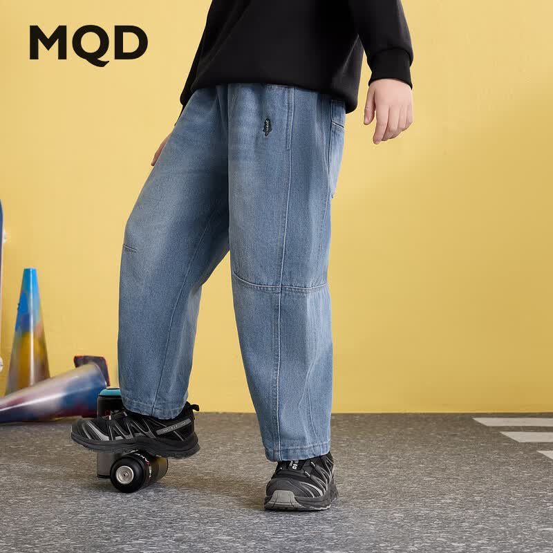 马骑顿（MQD）男童春学院风休闲百搭基础水洗牛仔裤长裤中大童 中牛仔蓝 140