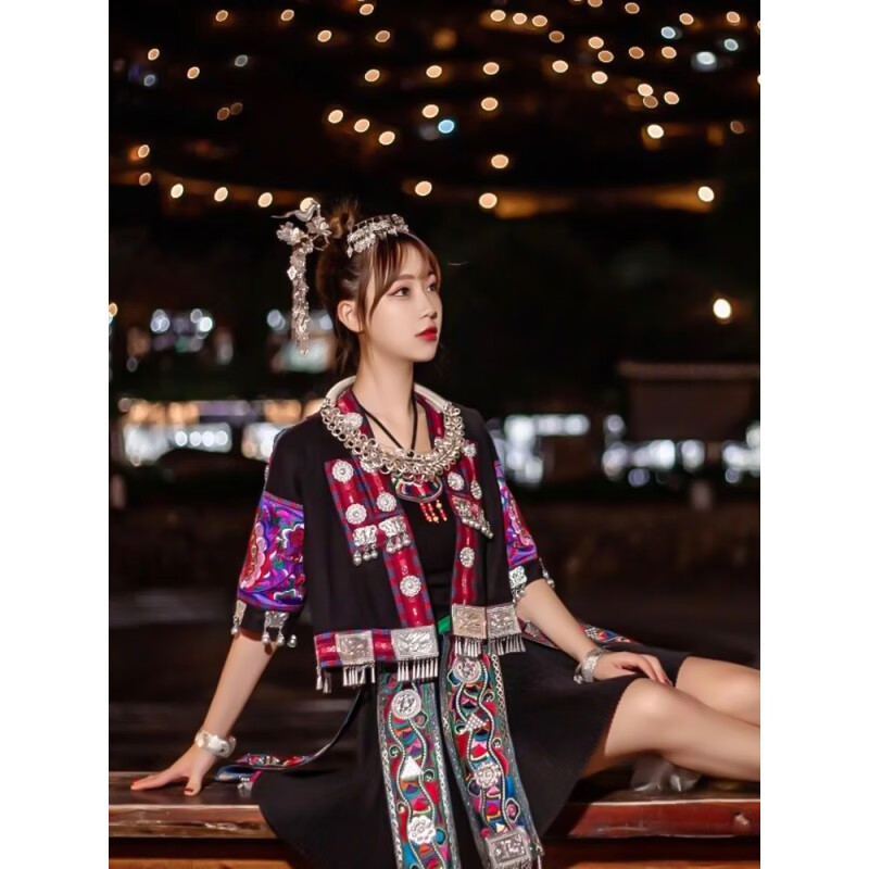 fengedun云南贵州苗族服装女少数民族演出服服饰女整套苗疆古湖南舞台