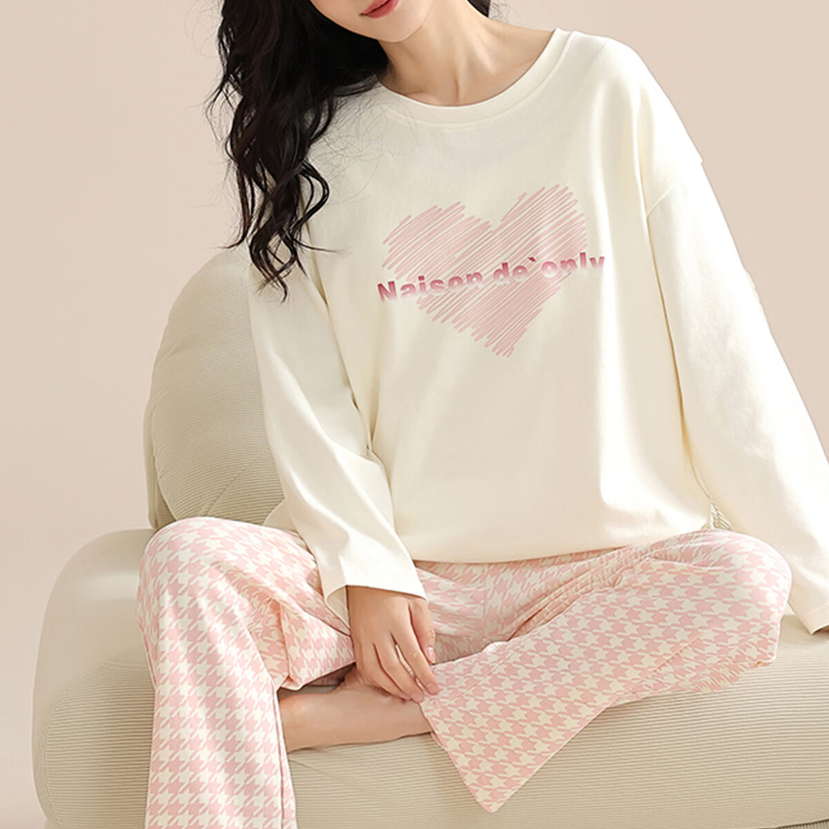 紫色花语【25年新款】带胸垫睡衣女士春秋长袖睡裤简约可外穿家居服 浅粉色 M （推荐80-100斤）