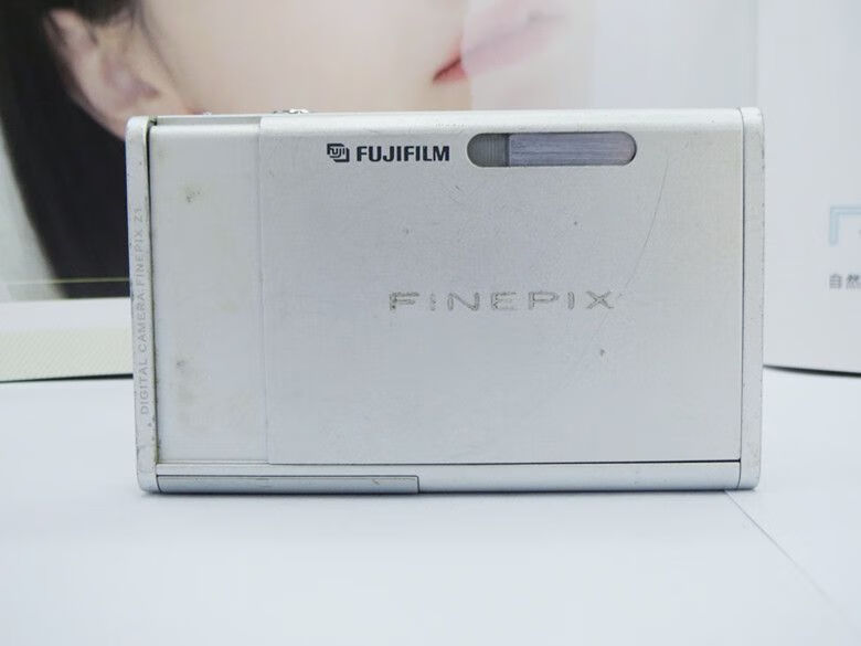 FUJIFILMZ10fd宾得 理光 奥林巴斯等ccd复古人像风景卡片机 富士z189新 512万像素 套餐一