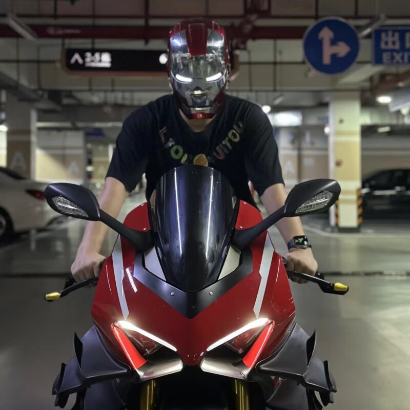 博纳思钢铁侠MK5中英文声控加触摸头盔儿童男朋友礼物潮玩人物模型 中英文语音钢铁侠MK5头盔  金色 金属拉丝  彩盒包装