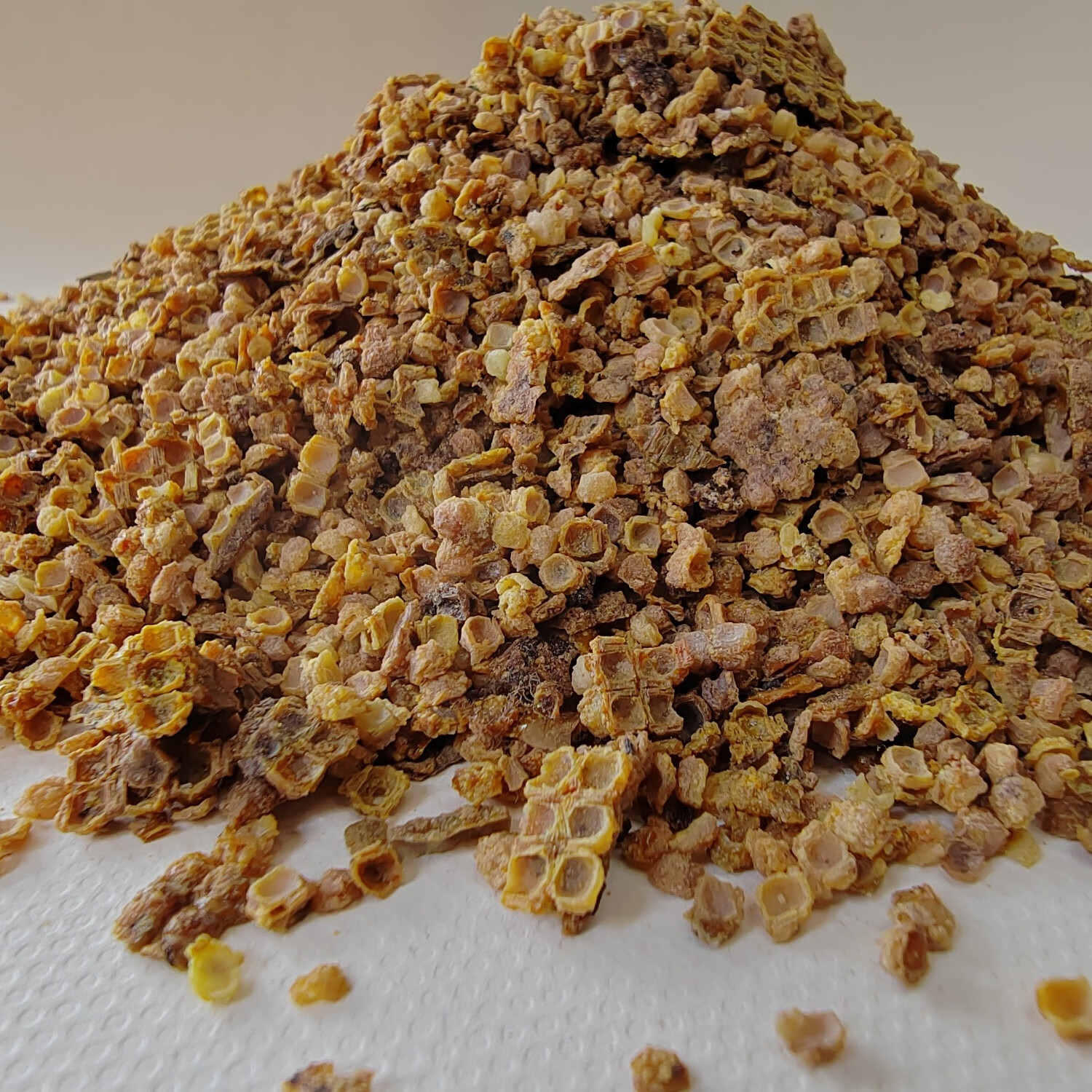 吃蜂胶有什么好处和功效(长期喝蜂蜜有什么好处) 吃蜂胶有什么好处和功效(长期喝蜂蜜有什么好处)