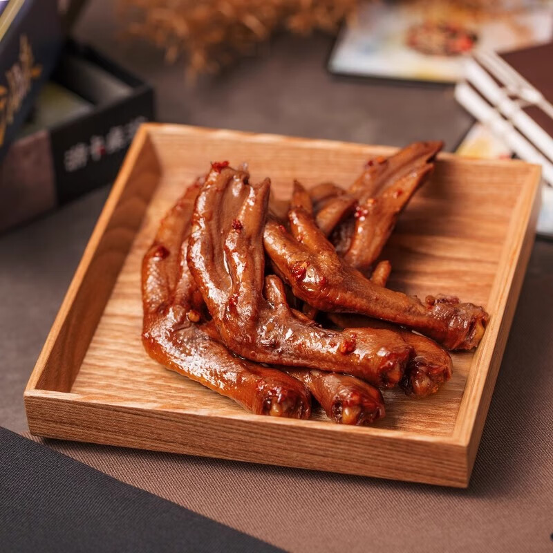 周黑鸭 锁鲜卤鸭掌140g 甜辣味麻辣甜 武汉特产卤味 即食鸭掌 气调盒装 甜辣鸭脖180g