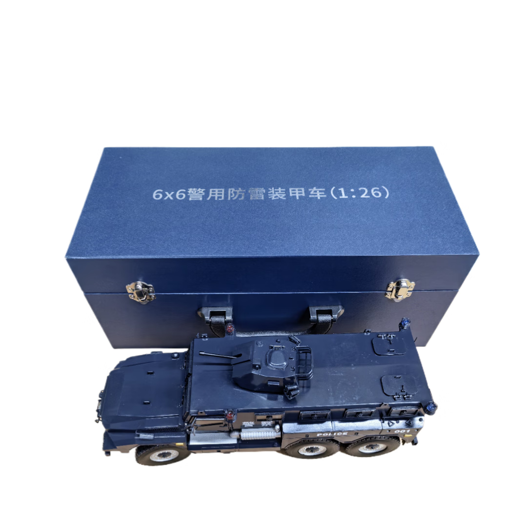 6x6警用防雷装甲车模型合金仿真静态成品防爆特警车1:26