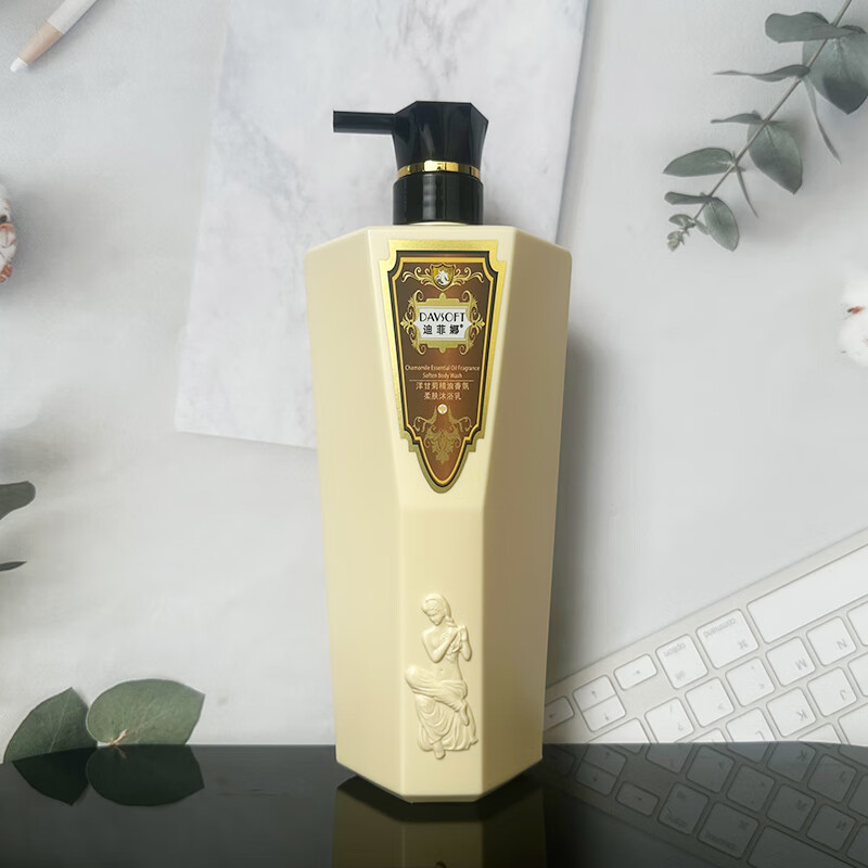 迪菲娜洋甘菊沐浴露玫瑰香草留香保湿滋润补水沐浴露大容量家庭装 迪菲娜洋甘菊沐浴露900ml