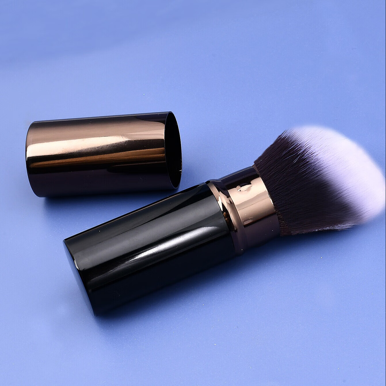 ���ڲ���������ܽ�ţ�MUFY��ɢ��ˢ����ˢ����������ӱ�Я���л�ױˢ�۱��۷�����ˢ��ױ���� ˫ɫ����ˢбͷ 1֧ 9.9Ԫ