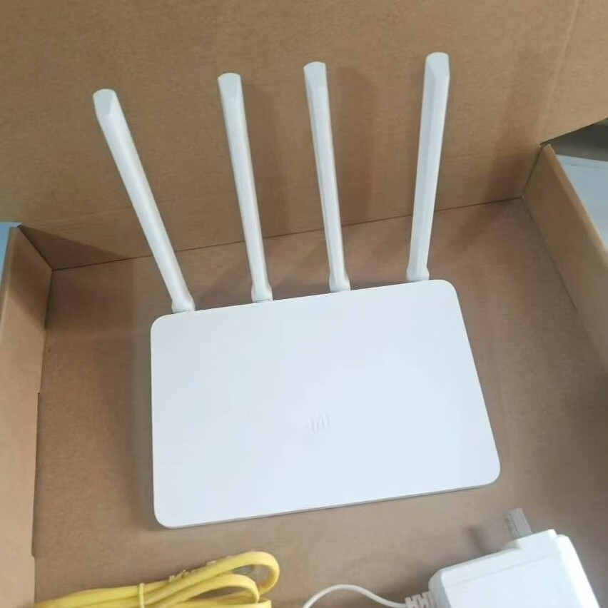 九联科技二手um002联通版千兆无线路由器三网通用带电源网线家用首选 小米3双频无线路由器