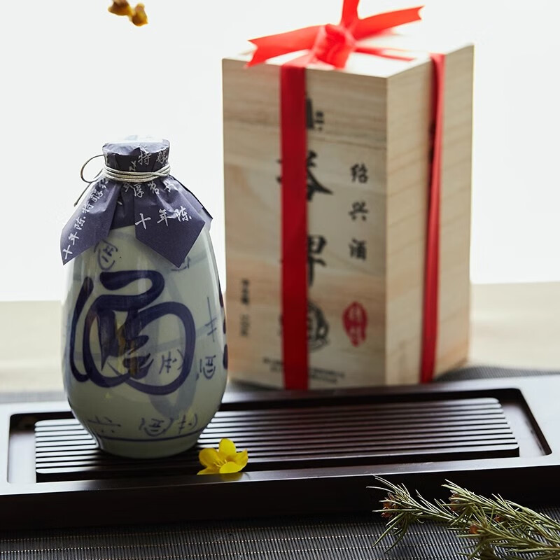 塔牌 十年特醇 绍兴黄酒 10年陈木盒花雕酒 手工冬酿糯米酒 500mL 6瓶 整箱装