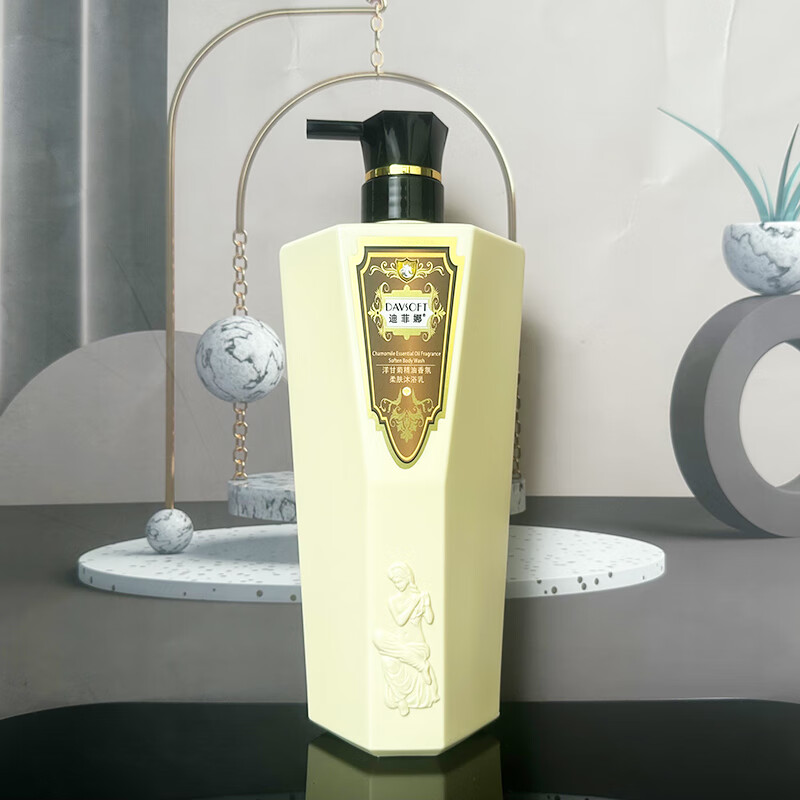 迪菲娜洋甘菊沐浴露玫瑰香草留香保湿滋润补水沐浴露大容量家庭装 迪菲娜洋甘菊沐浴露900ml