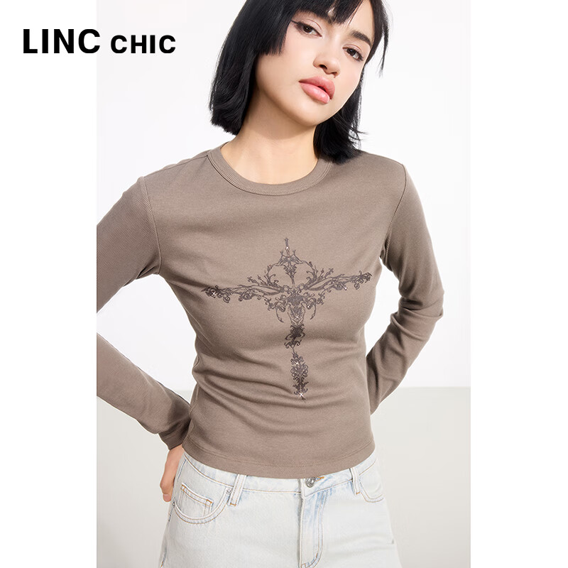 金羽杰2025年春季新品圆领长袖印花T恤女士短款紧身内搭上衣S251FK077Y 咖色 S 适合95斤以下