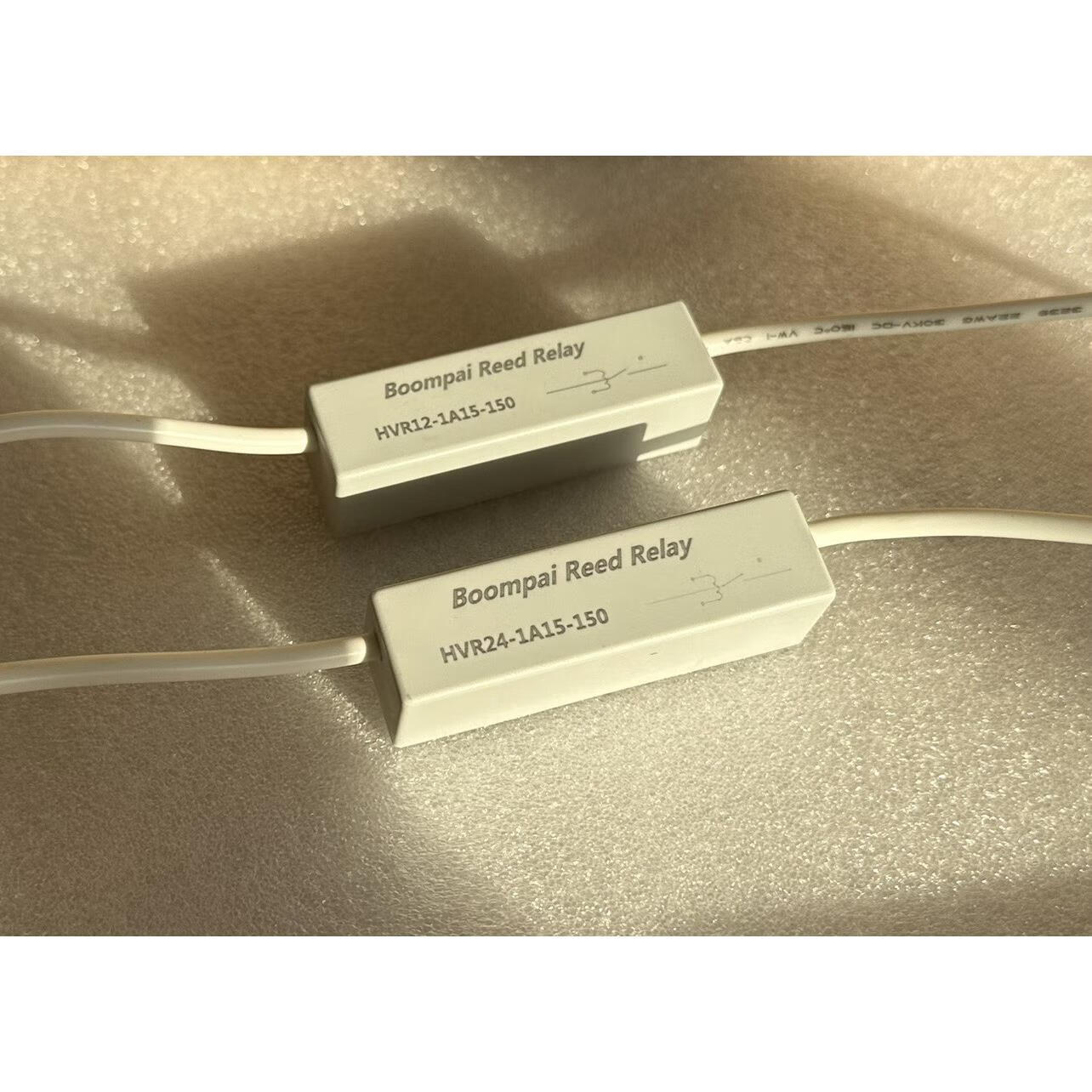 高压干簧管继电器hvr121a15150hvr241a15150 12v24v 引线式 12v