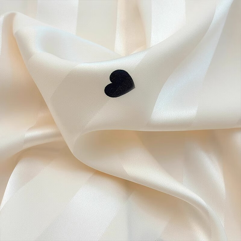 GP MADAM条纹冰丝睡衣礼盒装春夏高级感生日礼物送高级感家居服套装带胸垫 爱心条纹【短袖+短裤】 带胸垫 XL 【建议120-145斤】