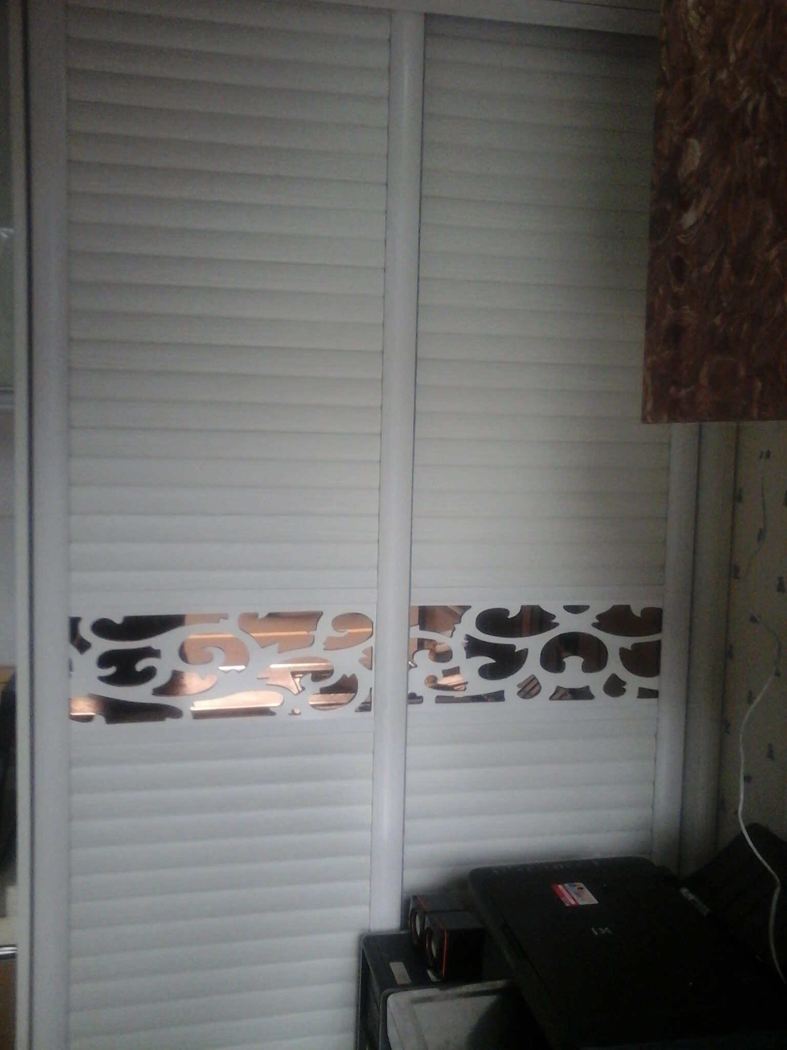 ywzr夹板柜体平板门,百叶门680元每平方