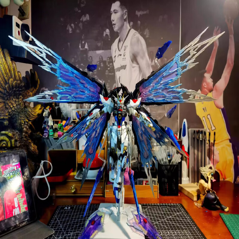 HKDA大班8802MB强袭自由高达模型MG白雪姬菲尼克斯掉毛飞翼独角兽手办 MB强袭自由光翼版含地台水贴 模型+剪钳+灯组