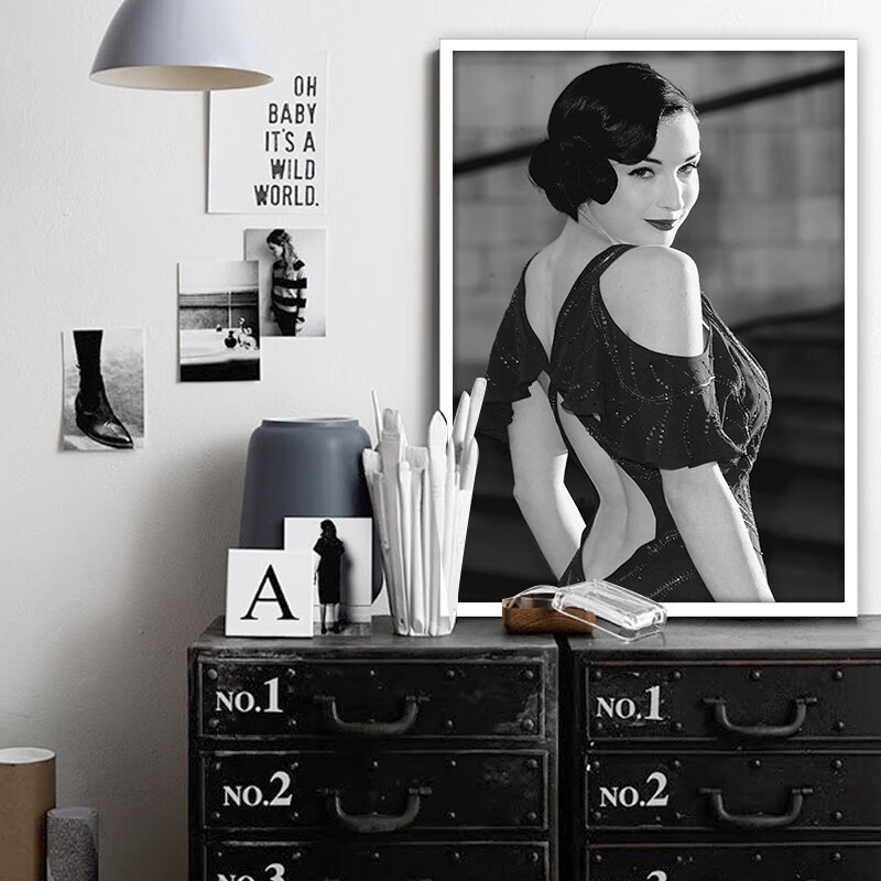 格绿美奥黛丽赫本装饰画三联黑白复古怀旧美女海报挂画服装店酒吧现代 LJ9297 装好框60X80厘米 环保木质框+