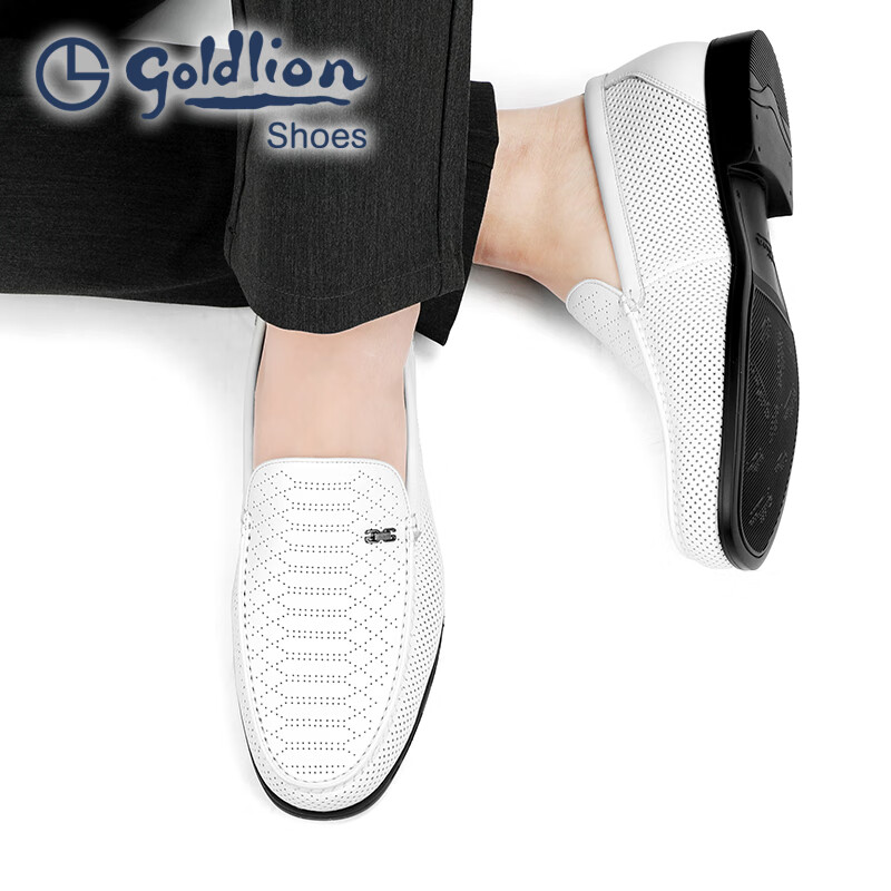 金利来(Goldlion)白色凉鞋男 夏季男士冲孔凉皮鞋 圆头套脚镂空透气商务休闲鞋 白色 39 比标准码皮鞋偏大一码
