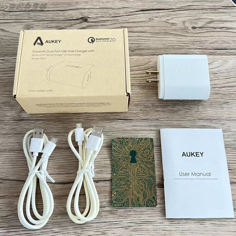 AOKEO傲基桌面墙插双USB 36W多口QC2.0快充充电器适用苹果8 x 11 12 13 AUKEY白色36W双USB充电器PA-T7