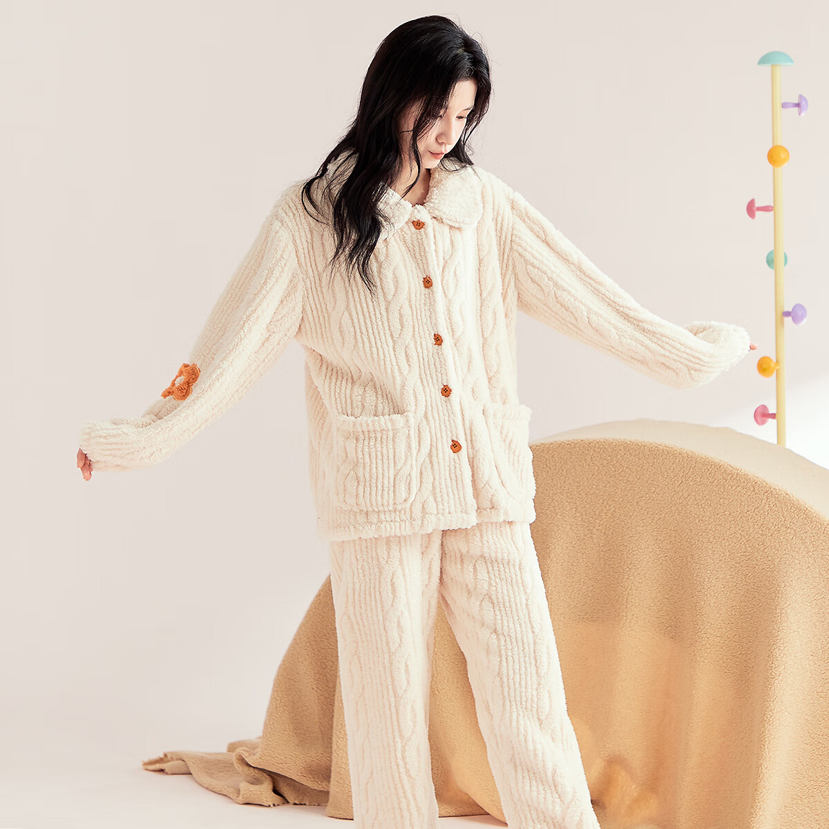 都市丽人女士睡衣女加绒冬季长毛绒保暖翻领长袖提花家居服套装女可外穿 驼色 M