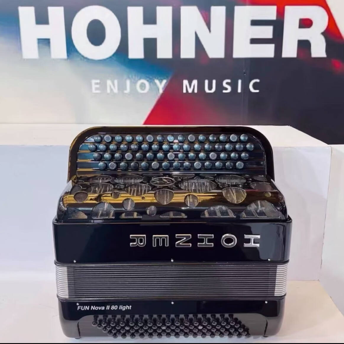HOHNER80貝斯 德國(guó)霍納HOHNER牌最新款  流行巴揚(yáng)手風(fēng)琴專業(yè)演奏 80貝斯黑色