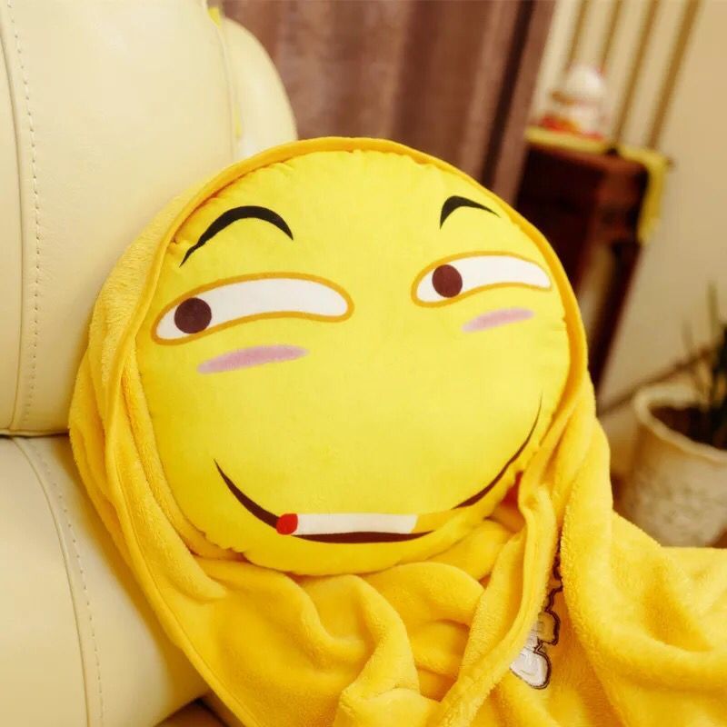 创意qq表情包卡通抱枕毛绒玩具暖手抱枕插手捂被子两用毯子滑稽脸