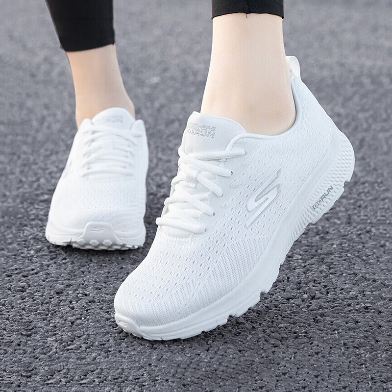 斯凯奇（Skechers）女鞋2025夏季新款跑步鞋轻便减震休闲鞋网面鞋软底透气运动鞋 WHT 37