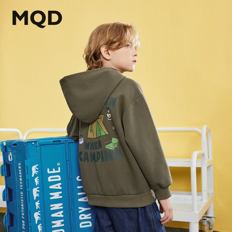 马骑顿（MQD）男童春学院风简约百搭中大童连帽休闲上衣卫衣 军绿 140