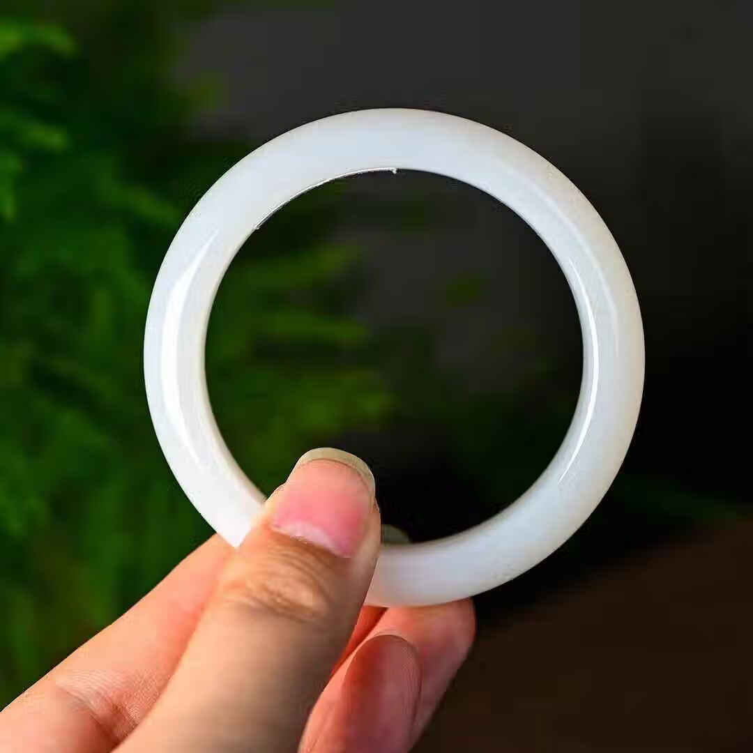 羊脂玉手镯品牌排行前十名:精选这10款温润细腻臻品-图片9