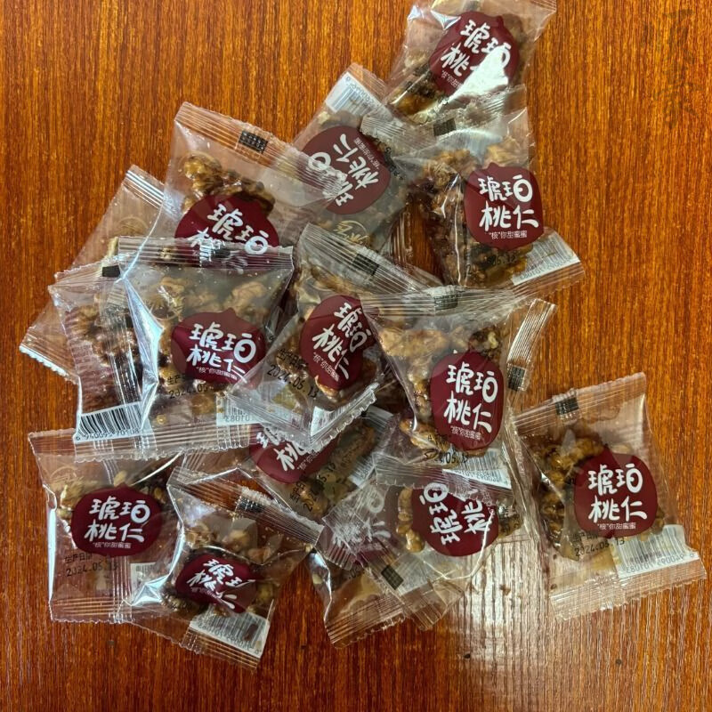 食懷榮飛核桃仁原味琥珀椒鹽芝麻多種口味朝天核桃獨立小包裝休閑 琥珀核桃仁 500g