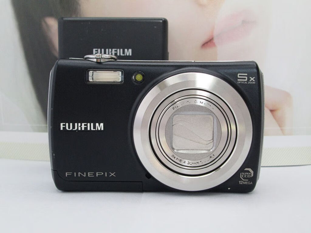 FUJIFILMZ10fd宾得 理光 奥林巴斯等ccd复古人像风景卡片机 富士f100 fd 95新 套餐一