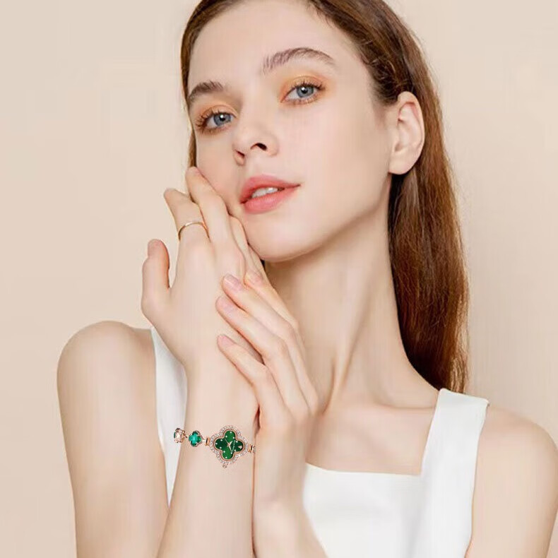 Create Road幸运四叶草女士手链式手表轻奢时尚简约镶钻学生石英送女友礼物 宝石红【送礼盒+手镯】